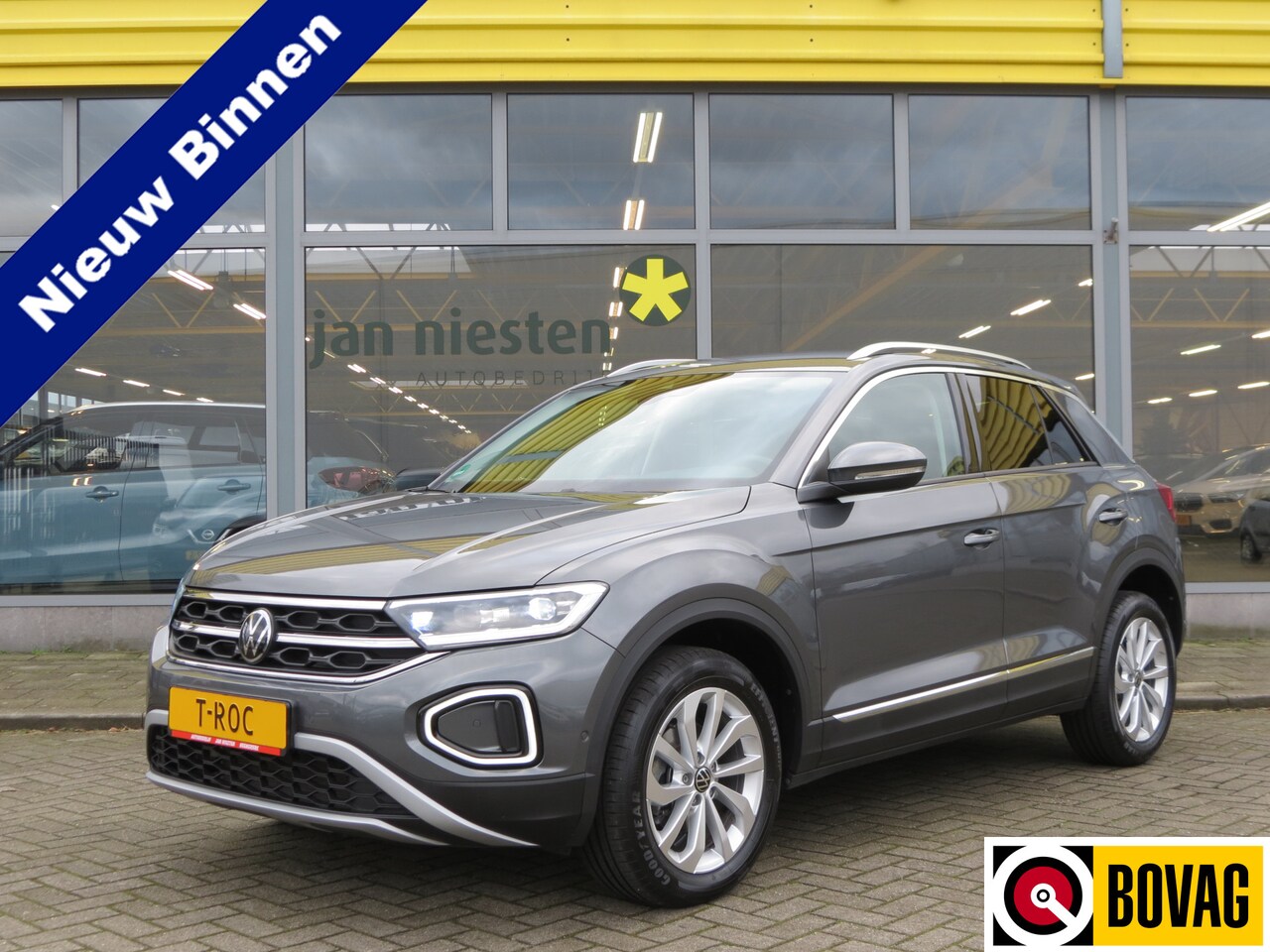 Volkswagen T-Roc - 1.5 TSI Style -150pk- Automaat | Camera | Navi | Matrix IQ LED | Rijklaarprijs incl. 1 jaa - AutoWereld.nl