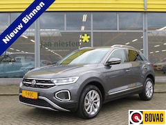 Volkswagen T-Roc - 1.5 TSI Style -150pk- Automaat | Camera | Navi | Matrix IQ LED | Rijklaarprijs incl. 1 jaa