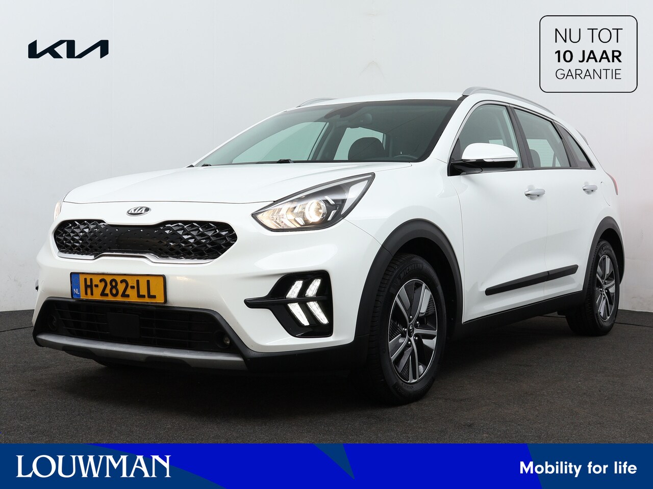 Kia Niro - 1.6 GDi Hybrid DynamicLine | Parkeersensoren achter | Navigatie | Camera | LM velgen | - AutoWereld.nl