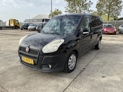 Fiat Doblò Cargo - 1.6 MultiJet SX Maxi De Doblo 1.6 D 66KW uit 2013 is een veelzijdige en ruime bestelwagen,