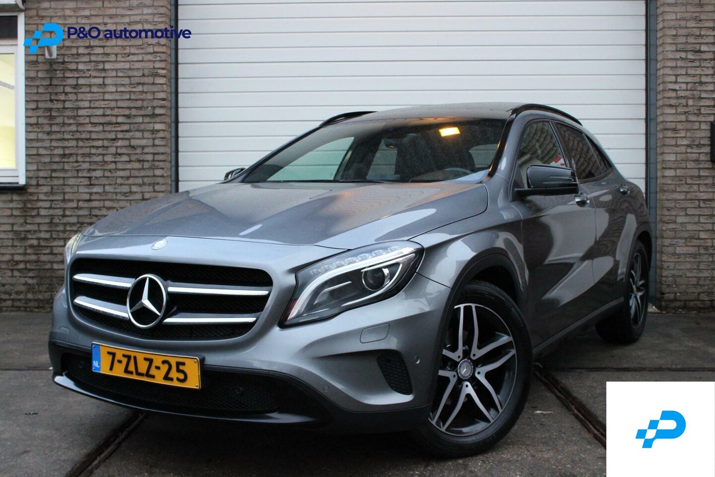 Mercedes-Benz GLA-Klasse - 200 PANORAMADAK/SPORTSTOELEN/TREKHAAK - AutoWereld.nl