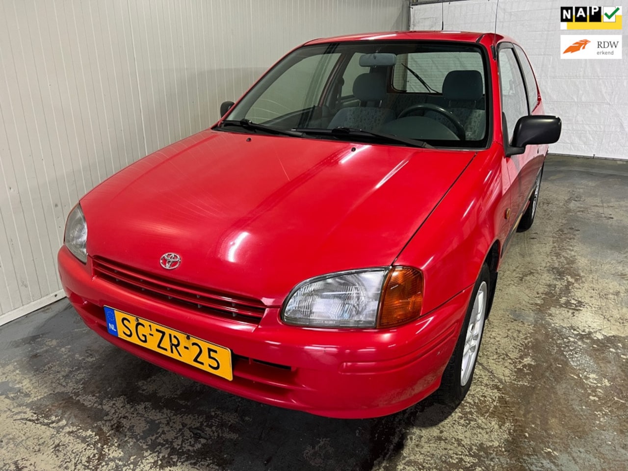 Toyota Starlet - 1.3-16V 1.3-16V - AutoWereld.nl