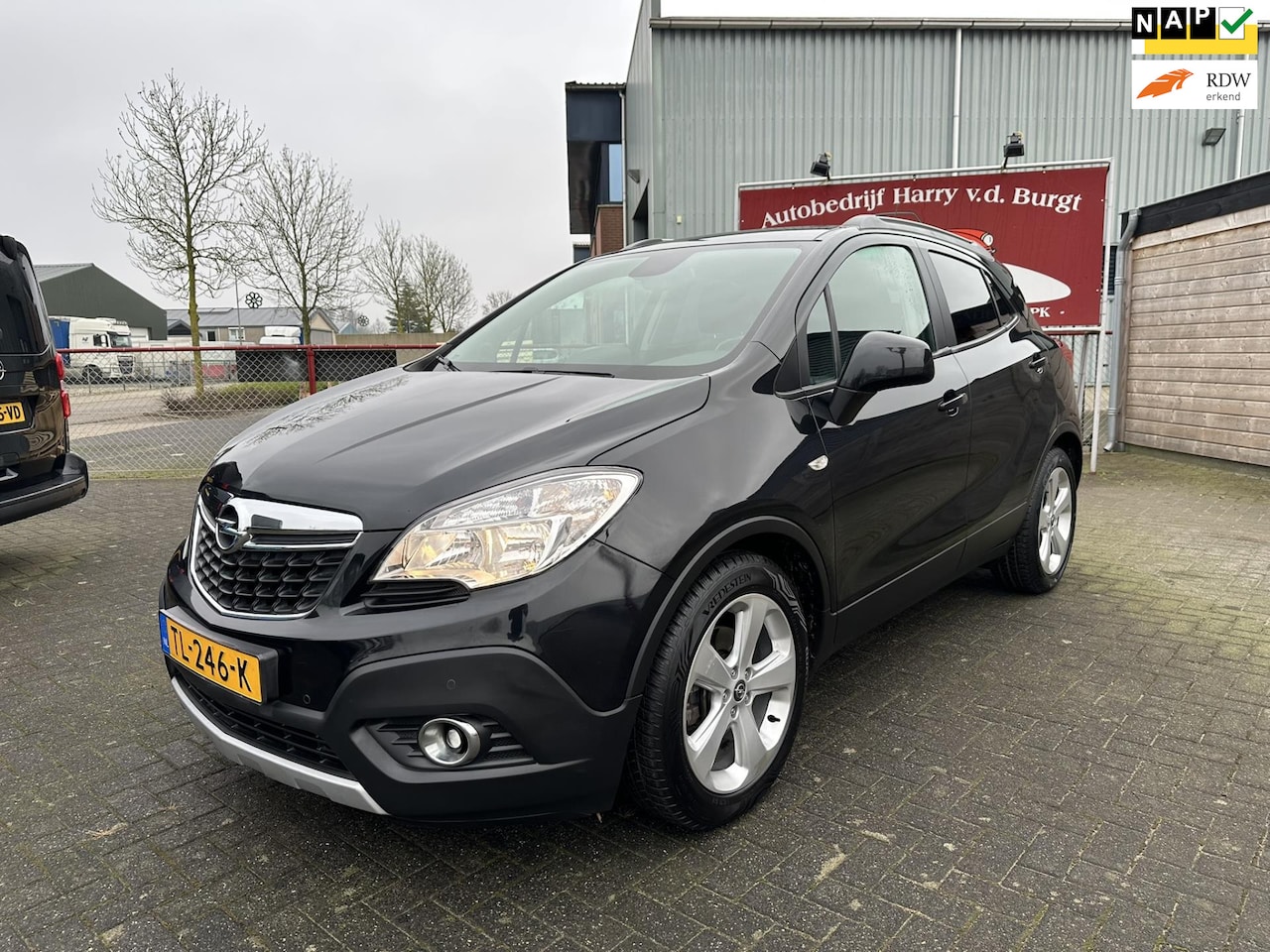 Opel Mokka - 1.7 CDTi Cosmo Automaat | Trekhaak | Navigatie - AutoWereld.nl