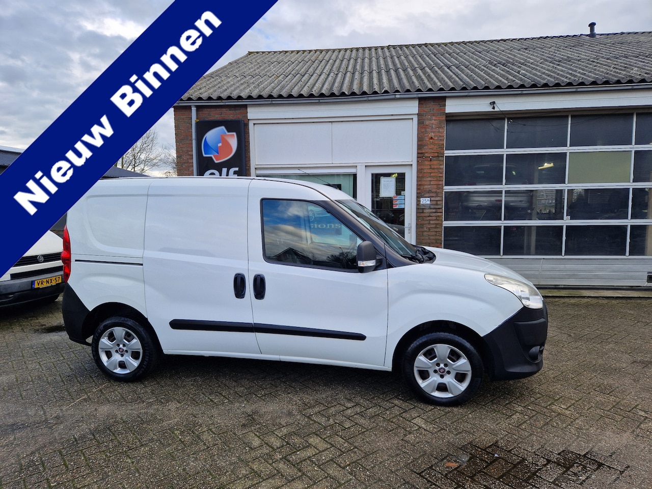 Fiat Doblò Cargo - 1.3 JTD "MultiJet" 90 Pk !! Schuifdeur - Trekhaak - Apk 30-12-2025 !! - AutoWereld.nl