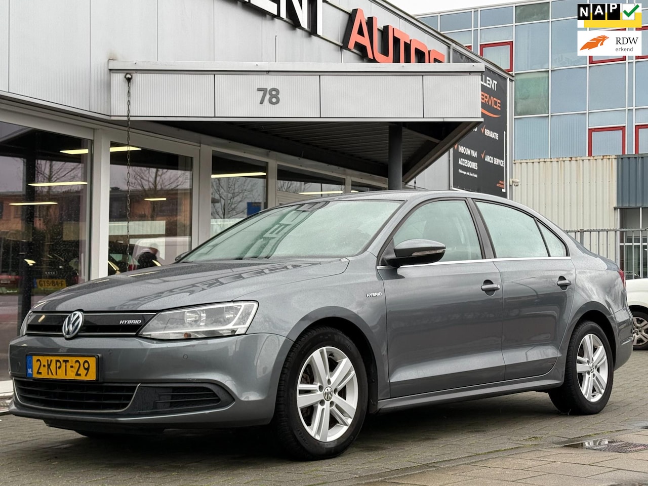 Volkswagen Jetta - 1.4 TSI Hybrid Comfortline - Navigatie - AutoWereld.nl