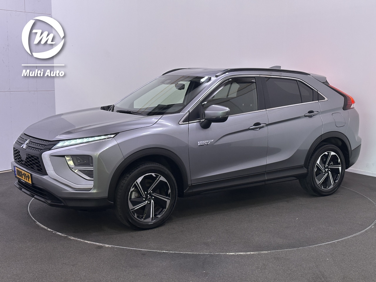 Mitsubishi Eclipse Cross - 2.4 Intense Plug In Hybrid Dealer O.H PHEV | Trekhaak | Apple Carplay | Sportstoelen Verwa - AutoWereld.nl