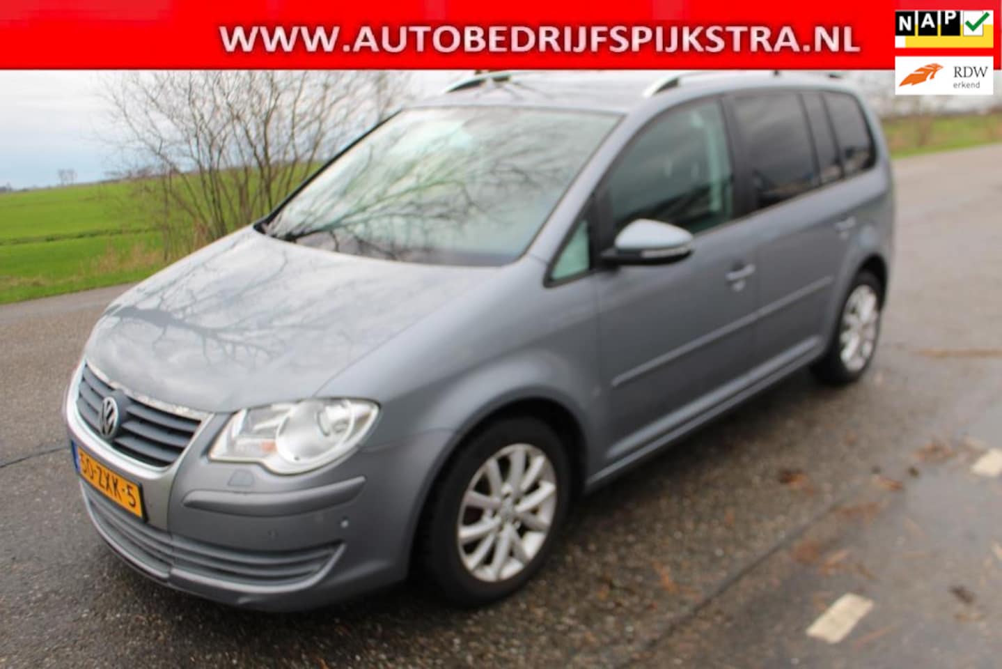 Volkswagen Touran - 2.0 TDI Highline 2.0 TDI Highline - AutoWereld.nl