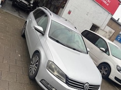 Volkswagen Passat Variant - 2.0 TDI Highline BlueMotion