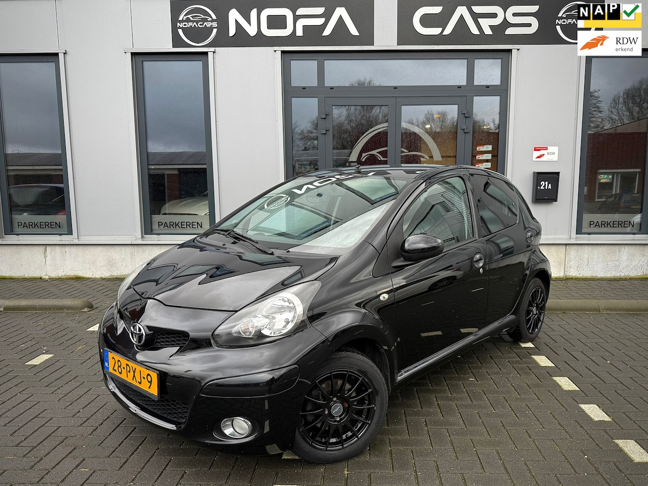 Toyota Aygo - 1.0-12V Dynamic Navigator|eerste eig|NAP|Airco|Automaat - AutoWereld.nl