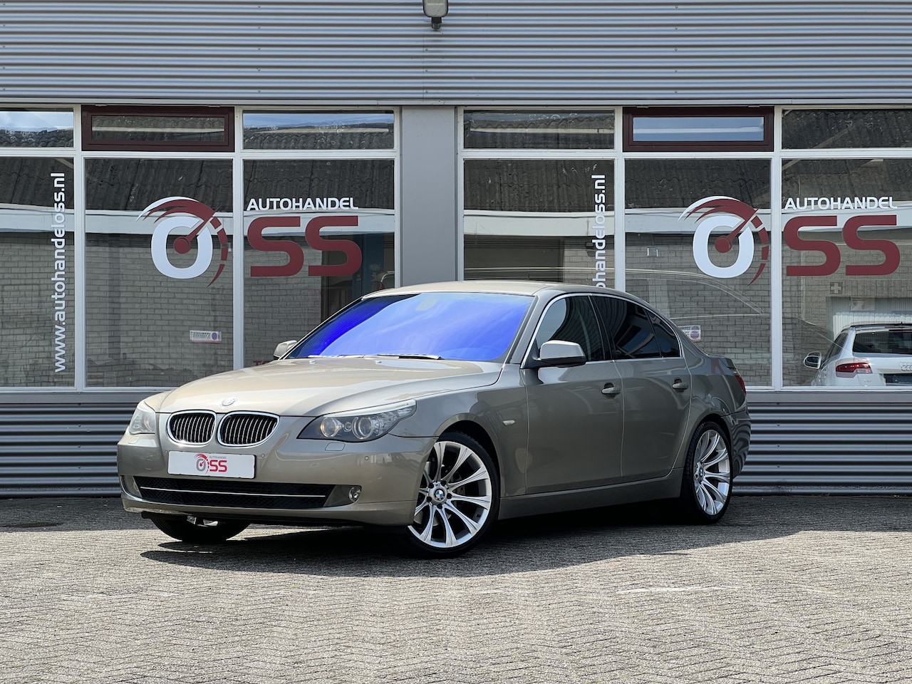 BMW 5-serie - 525i Business Line Edition I | AIRCO TREKHAAK CRUISE LMV YOUNGTIMER | - AutoWereld.nl