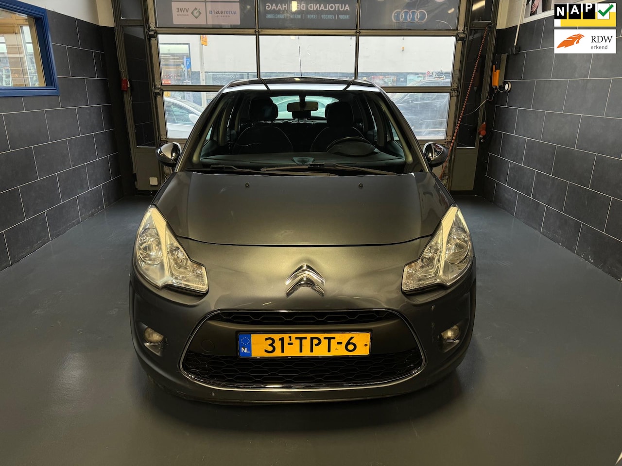 Citroën C3 - 1.6 e-HDi - Navi - Pano - PDC - Elektr. Ramen & Spiegels - NAP - AutoWereld.nl