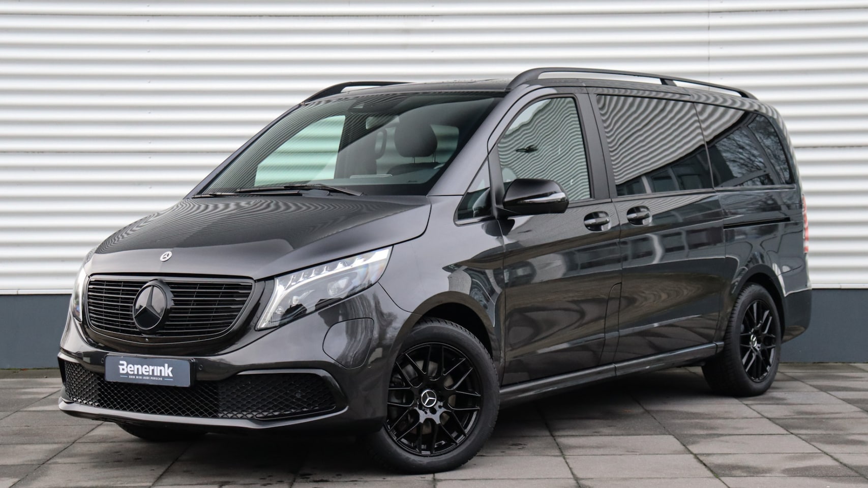 Mercedes-Benz EQV - 300 L2 Avantgarde 7-Pers | Burmester | Surround View | Airmatic | Leder | Distronic plus - AutoWereld.nl