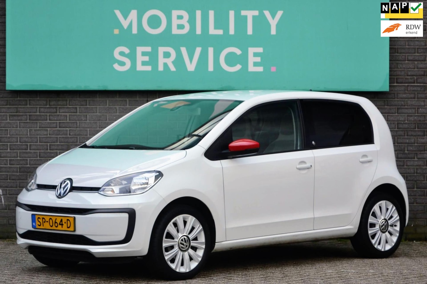 Volkswagen Up! - 1.0 BMT up! beats Airco Cruise PDC Drive-Pack Exe-Pack - AutoWereld.nl