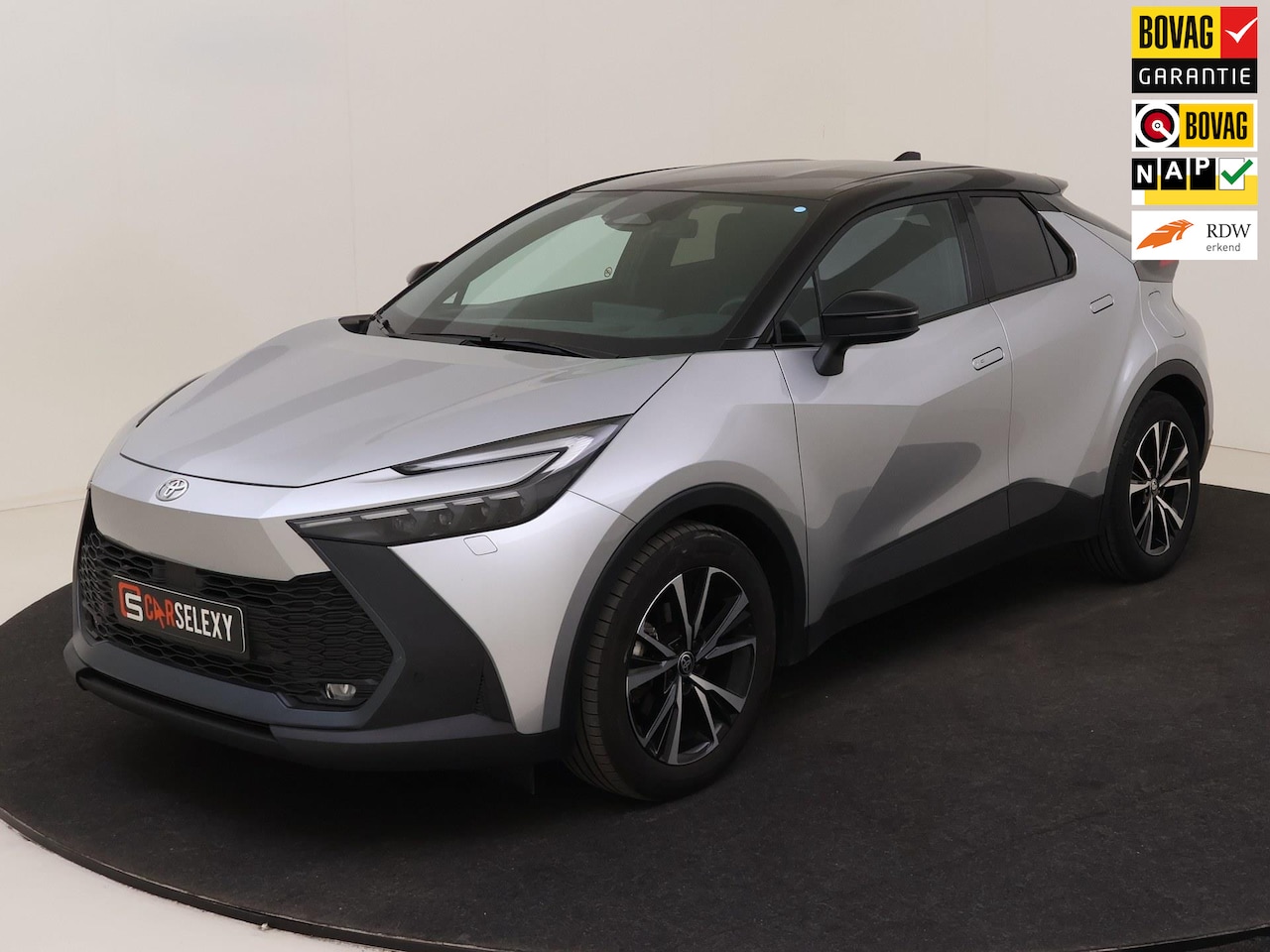 Toyota C-HR - 1.8 Hybrid 140 Dynamic Winterpakket/AppleCarPlay/LED - AutoWereld.nl