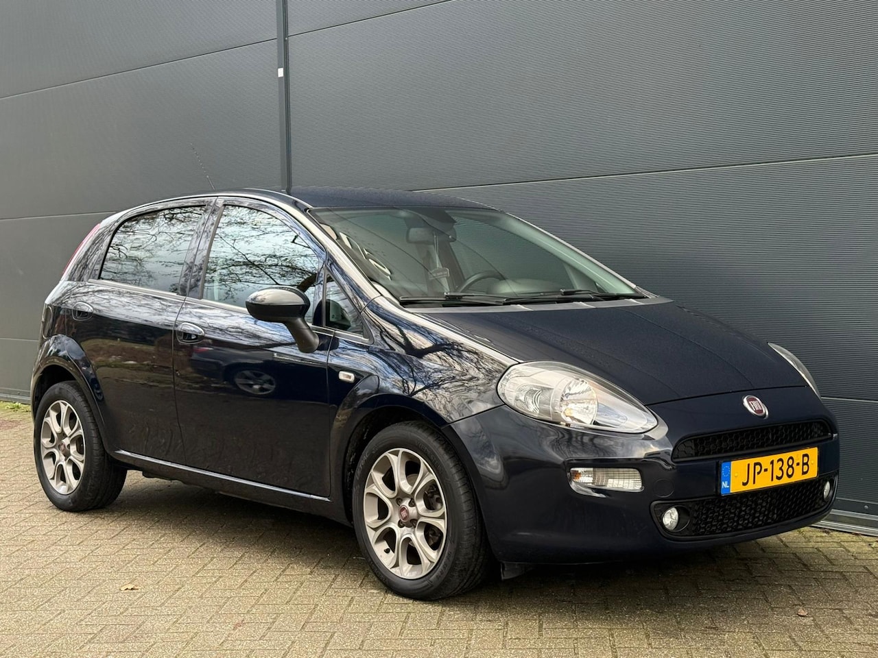 Fiat Punto Evo - 0.9 TwinAir Lounge CRUISE | AIRCO | ELEK RAMEN | NWE APK - AutoWereld.nl