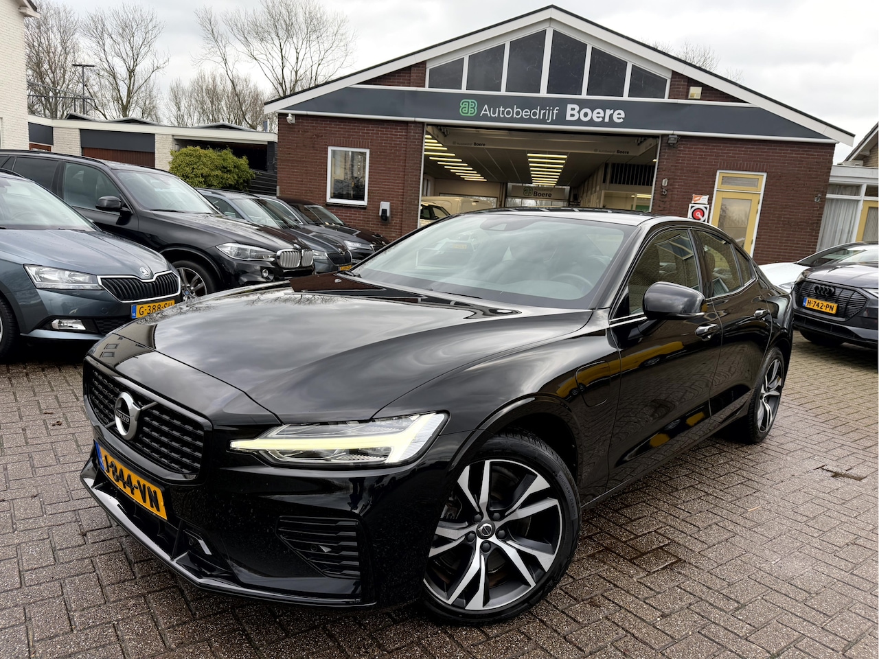 Volvo S60 - 2.0 Recharge T6 AWD R-Design NL. Auto, Camera, 18'Lmv, Pilot Assist - AutoWereld.nl