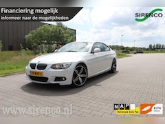 BMW 3-serie Coupé - 320i M sport High Executive uitstraling harman-kardon //M pakket parelmoer lak bluetooth