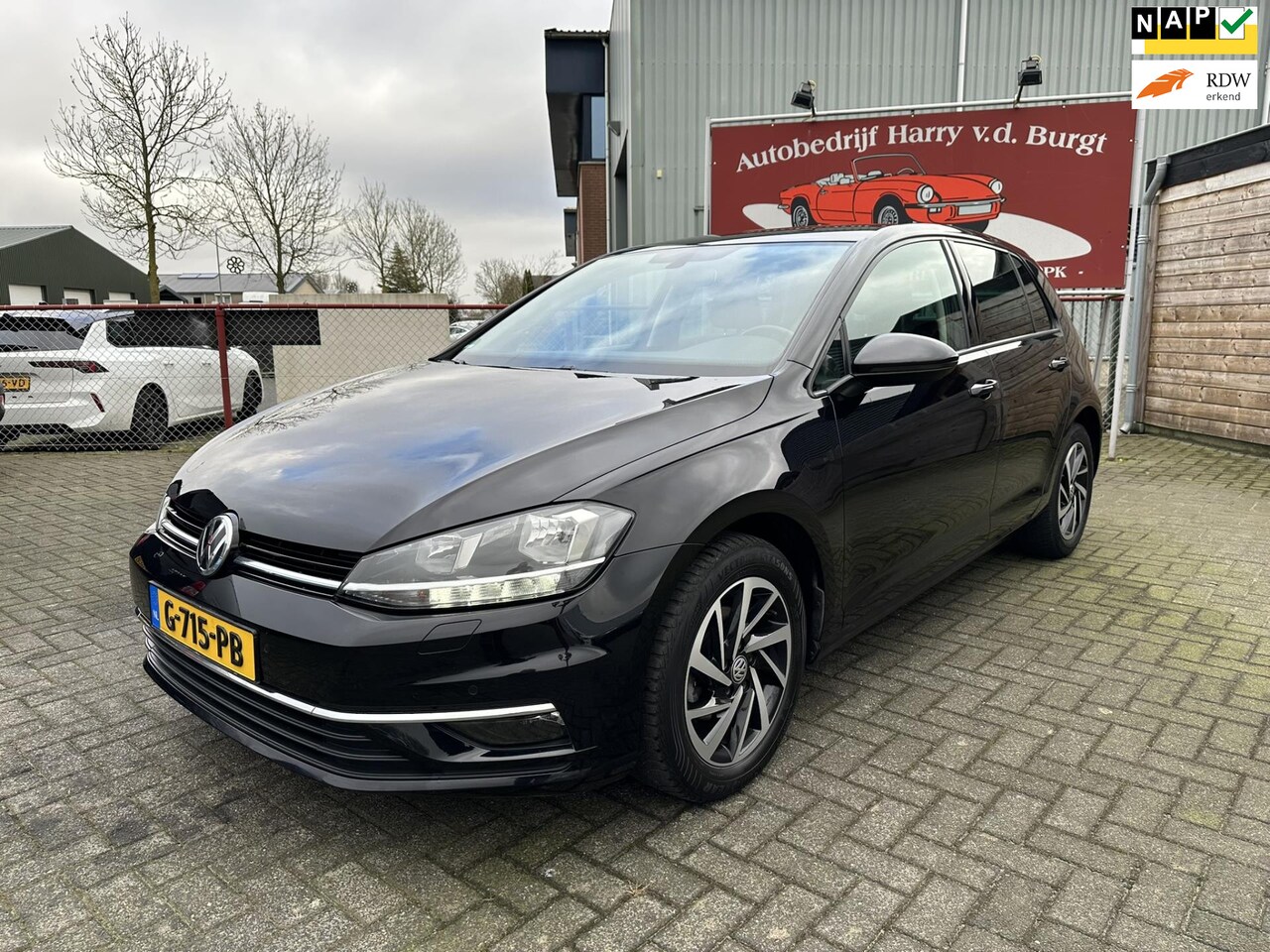 Volkswagen Golf - 1.0 TSI Highline Carplay | ACC | Climate Control | Navigatie - AutoWereld.nl