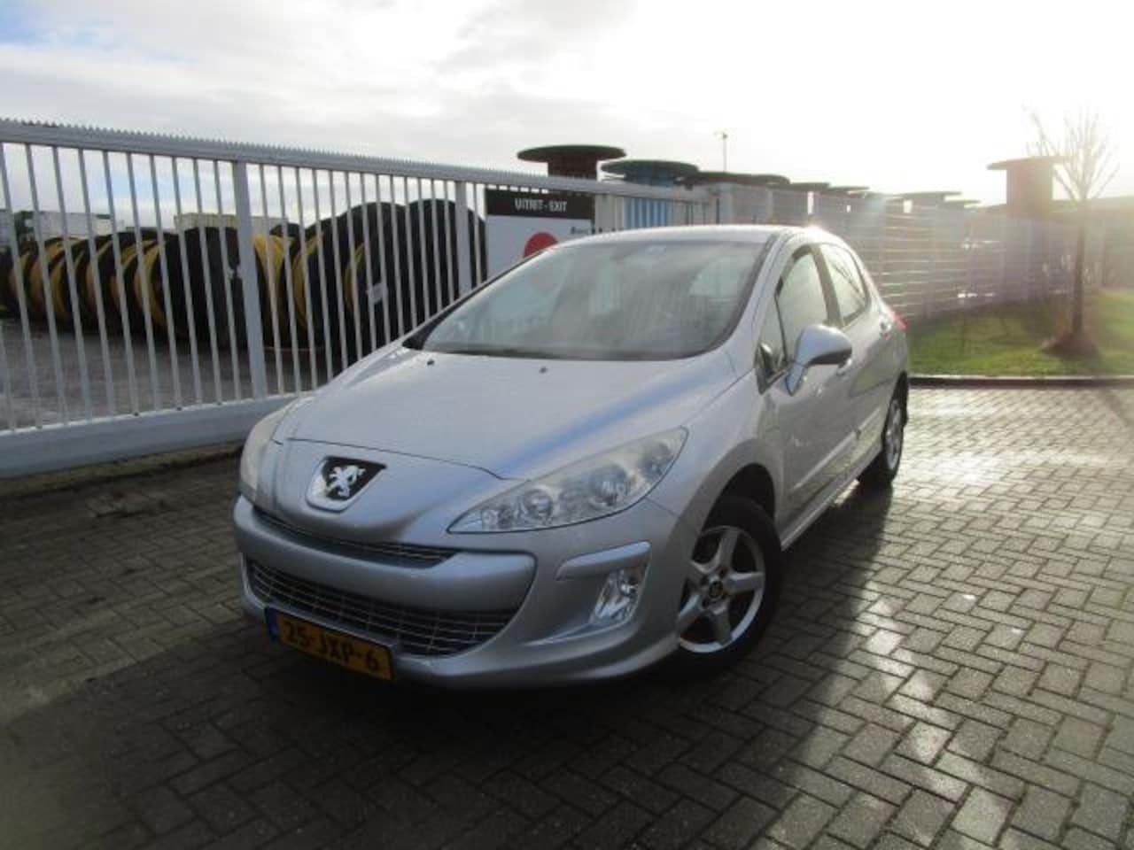 Peugeot 308 - 1.6 VTi Style 1.6 VTi Style - AutoWereld.nl