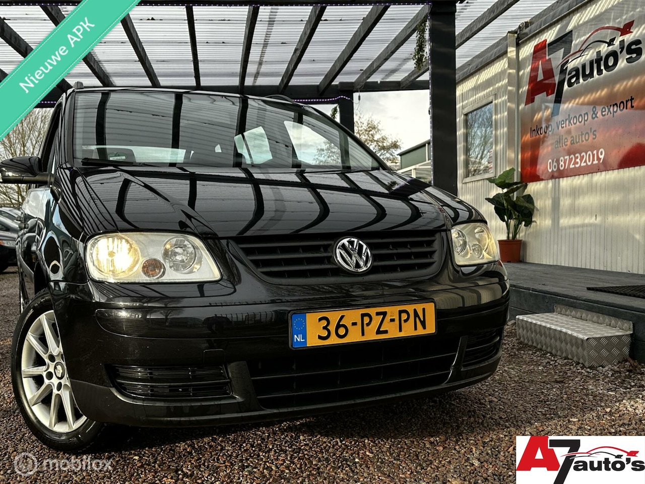 Volkswagen Touran - 1.6-16V FSI 1.6-16V FSI Nieuwe APK - AutoWereld.nl