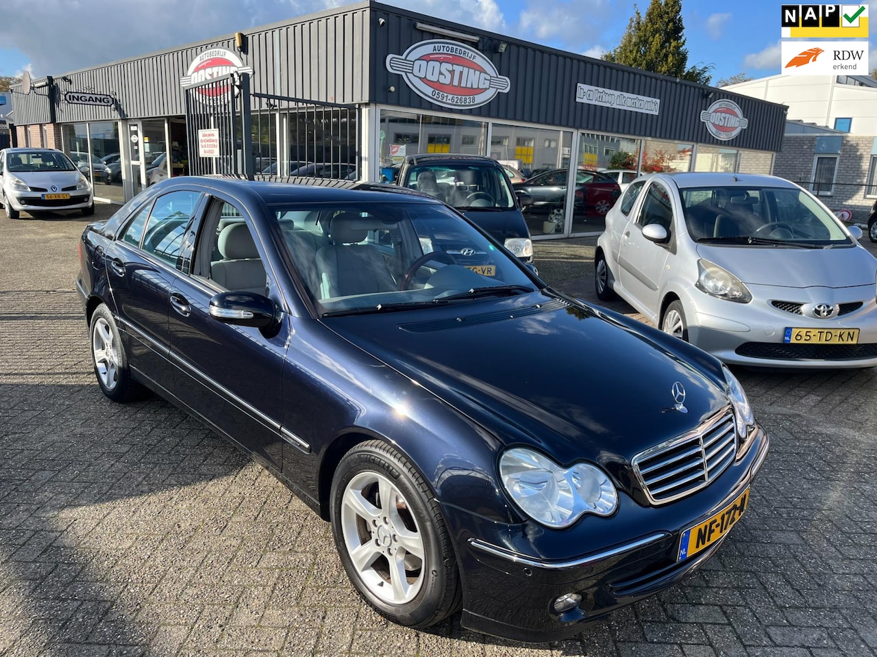 Mercedes-Benz C-klasse - 180 K. Classic(st-bekr,clima,cruise,automaat,bj04,4999,-) - AutoWereld.nl