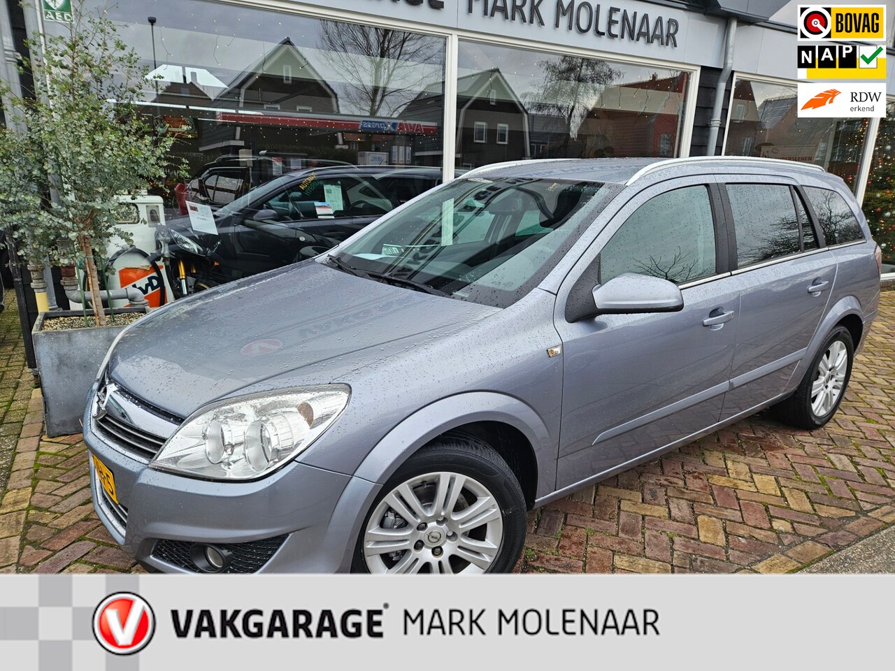 Opel Astra Wagon - 1.6 Executive 1.6 Executive,leder,trekhaak,navi - AutoWereld.nl