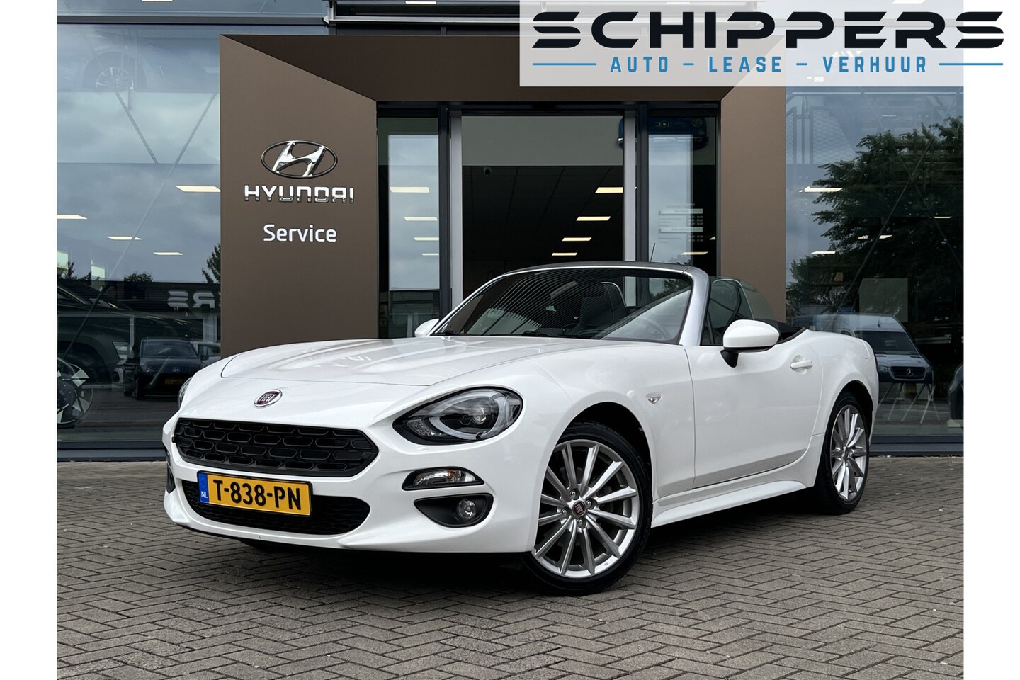 Fiat 124 Spider - 1.4 MultiAir Turbo Lusso Cruise Control | Navigatie | Cabrio - AutoWereld.nl