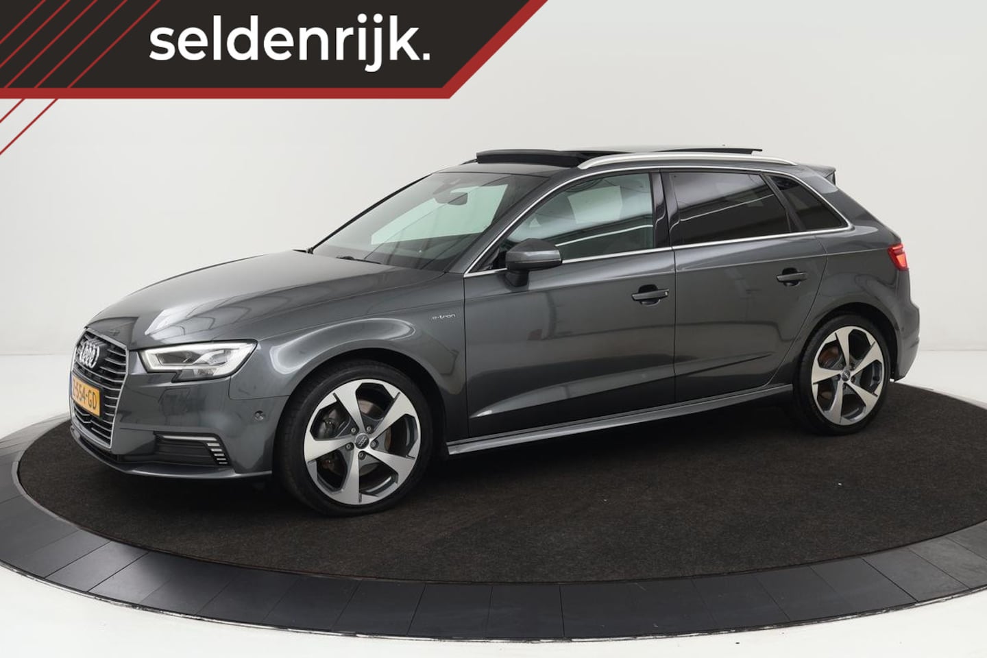 Audi A3 Sportback - 1.4 e-tron S-line | Panoramadak | Adaptive cruise | Bang & Olufsen | Massage | Trekhaak | - AutoWereld.nl