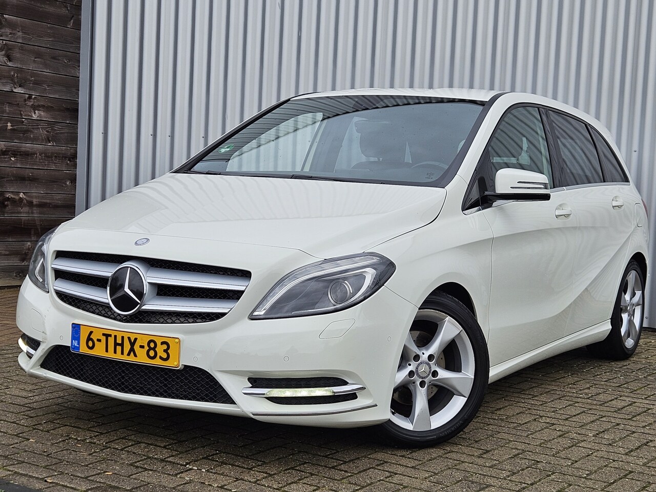 Mercedes-Benz B-klasse - 200 Prestige /Stoelverwarming/Xenon! - AutoWereld.nl