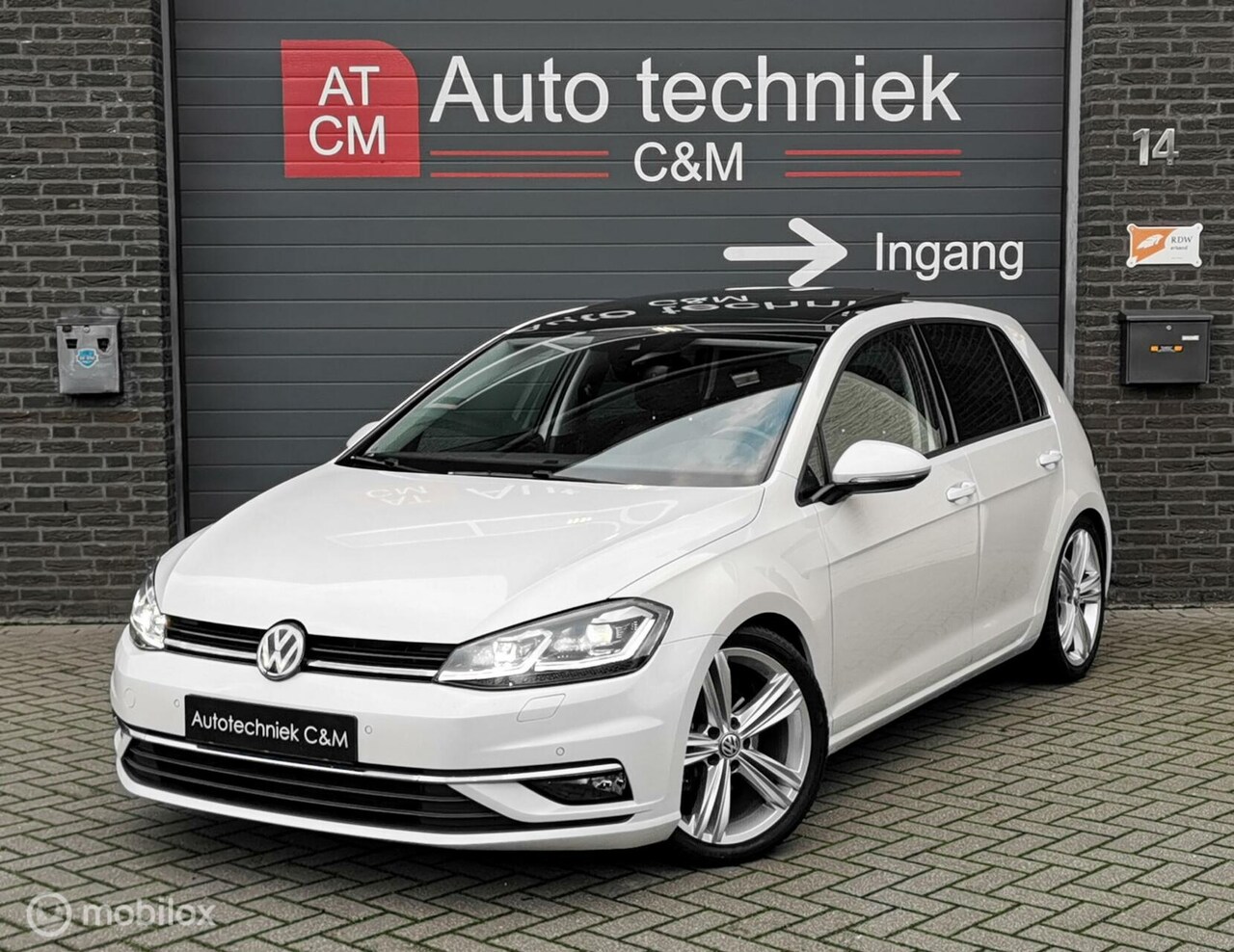 Volkswagen Golf - 1.4 TSI 150PK/DSG/PANO/ACC/NAV/LED/CARPLAY/ - AutoWereld.nl