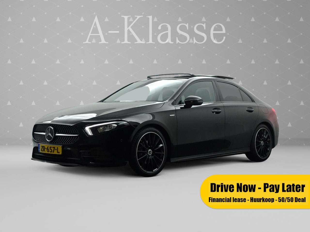 Mercedes-Benz A-klasse - 200 AMG Premium Plus Aut- Panoramadak I  Camera I  Park Assist I  Xenon Led I  Leer/Alcant - AutoWereld.nl