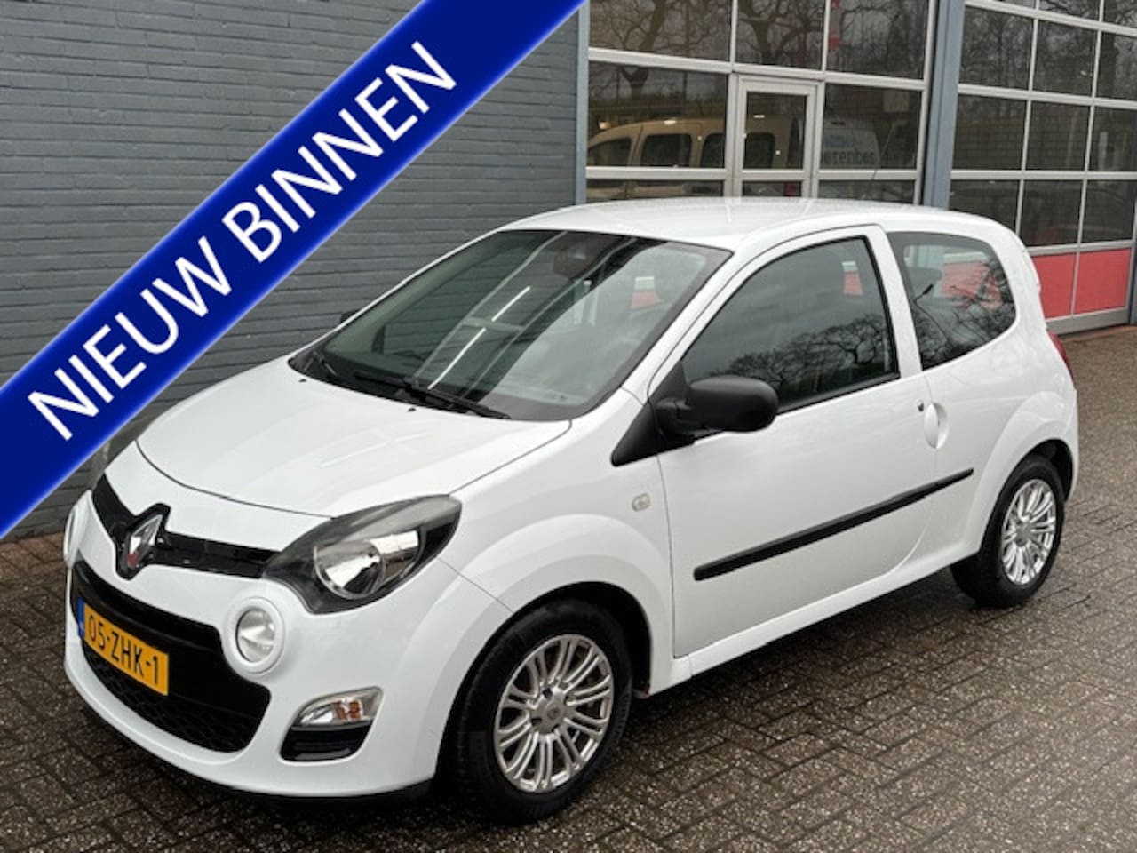 Renault Twingo - 1.2-16V Authentique 1.2 16V Authentique - AutoWereld.nl