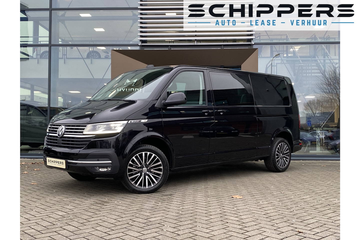 Volkswagen Transporter - 2.0 TDI L2H1 Bulli | Automaat | Dubbele cabine | DC | 6-persoons - AutoWereld.nl