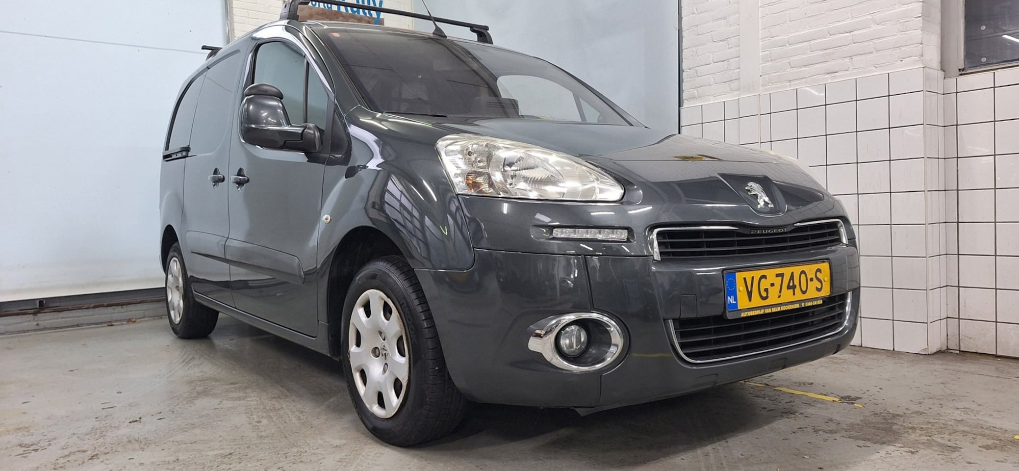 Peugeot Partner - 120 1.6 e-HDI L1 Navteq 120 1.6 e-HDI L1 Navteq - AutoWereld.nl