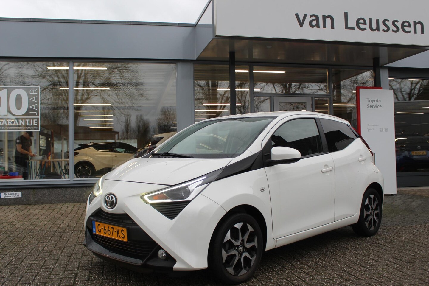 Toyota Aygo - 1.0 VVT-I X-CITE APPLE/ANDROID LM VELGEN CLIMA DAB EL-RAMEN & SPIEGELS BLUETOOTH PRIVACY G - AutoWereld.nl