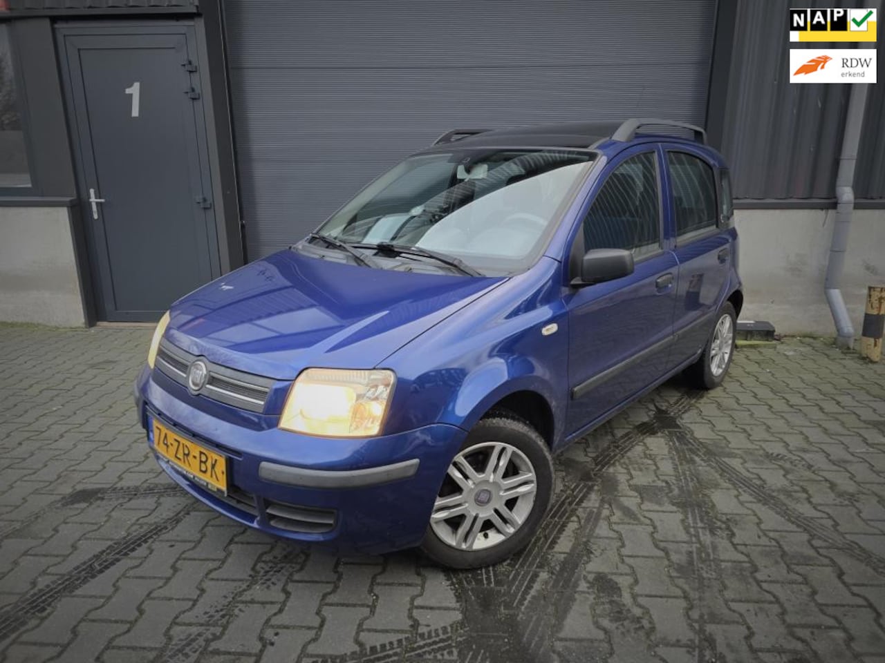 Fiat Panda - 1.2 Emotion Airco/ Panorama Dak/ Nap/ Nette Staat - AutoWereld.nl