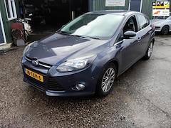 Ford Focus - 1.0 EcoBoost Titanium SCHADE