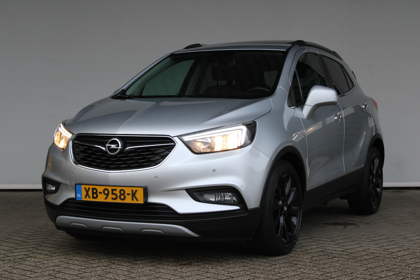 Opel Mokka X - 1.4 Turbo Innovation | Leder | Schuif kantel dak | Trekhaak | Camera | - AutoWereld.nl