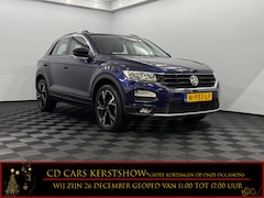 Volkswagen T-Roc - 1.0 TSI Style Business Clima, Navi, Parkeer sensoren, Cruise control adaptief, Stoelverwar