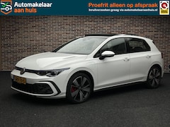 Volkswagen Golf - 1.4 eHybrid GTE | PANO| Trekhaak| Digitaal dash| IQ Light | Travel Assist