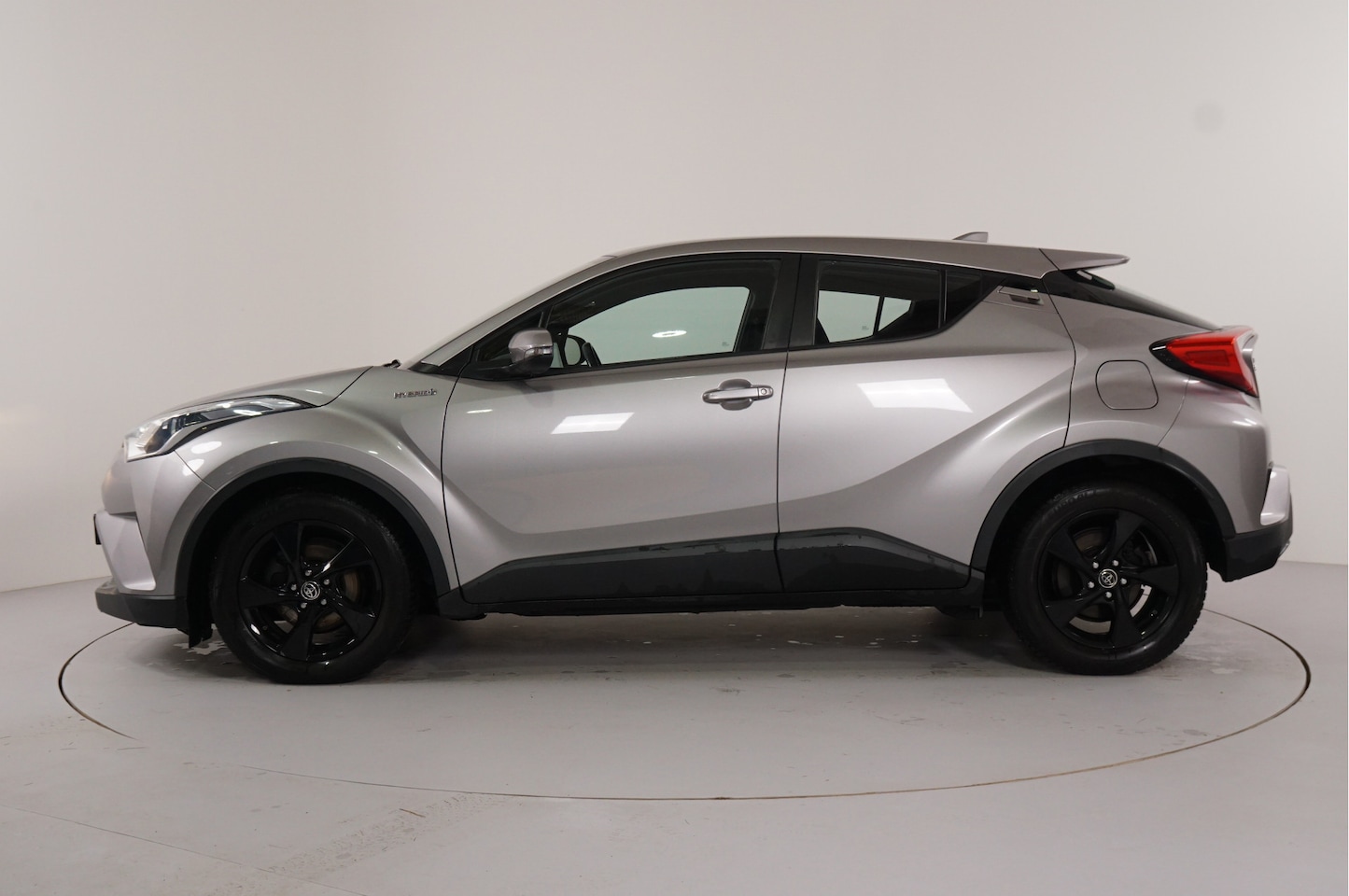 Toyota C-HR - 1.8 Hybrid Active | Trekhaak | Camera | Adaptieve Cruise | - AutoWereld.nl