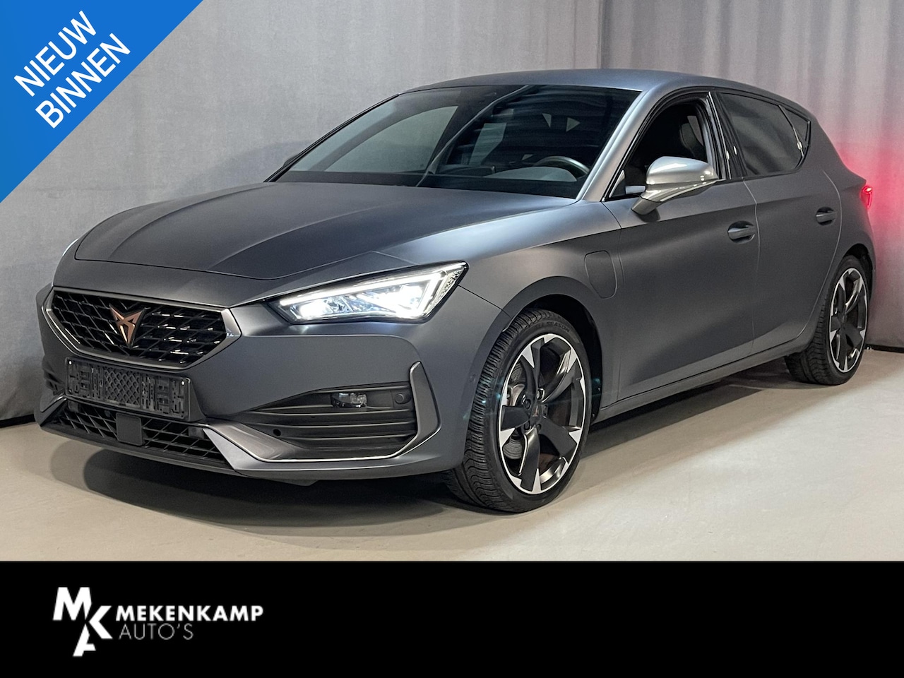 CUPRA Leon - 1.4 e-Hybrid Performance 19"/Dodehoek/Stoel + Stuurverwarming/Lane assist/Keyless/Camera/P - AutoWereld.nl