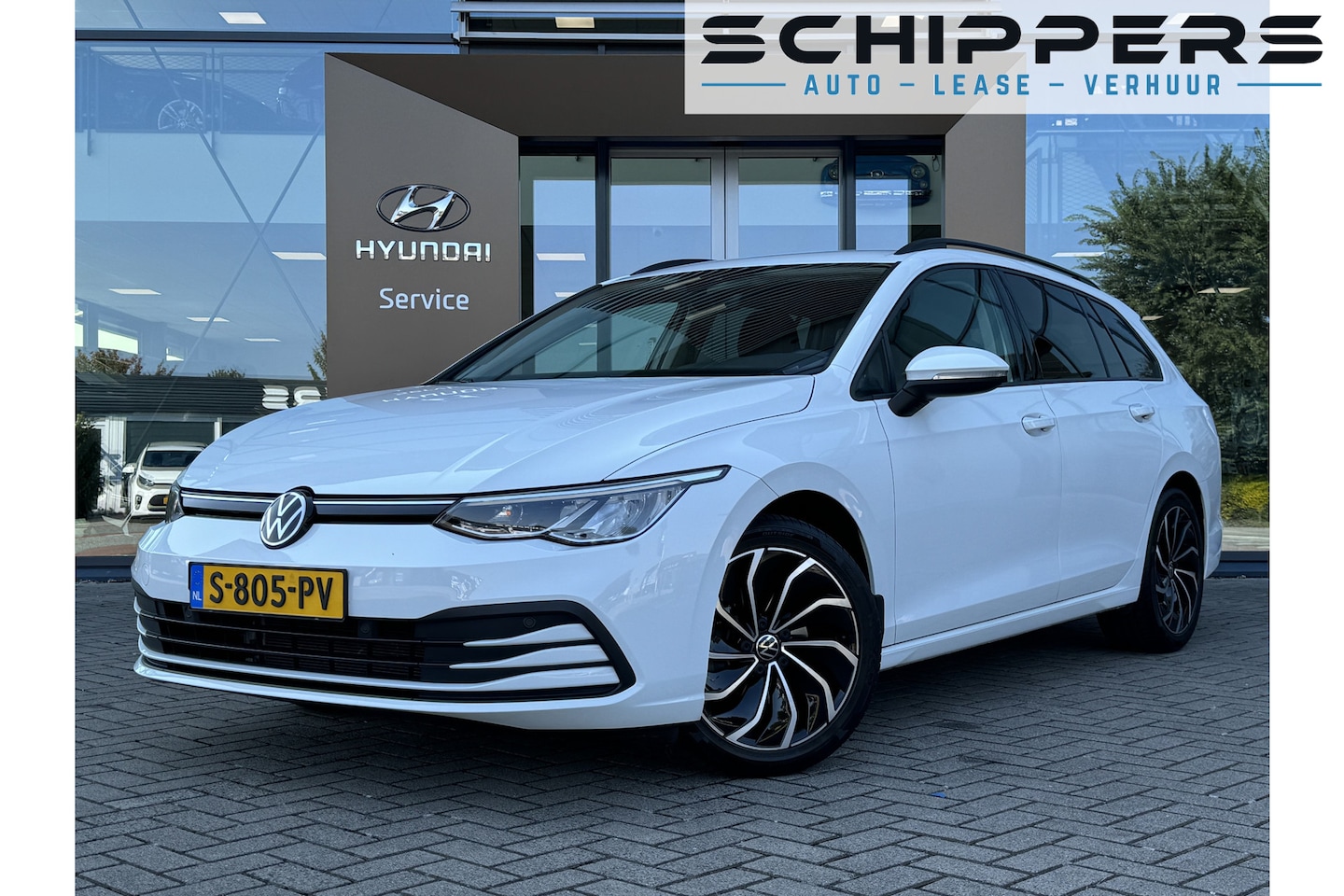 Volkswagen Golf Variant - 1.5 eTSI Business Automaat 130pk | Trekhaak elektrisch uitklapbaar | Achteruitrijcamera | - AutoWereld.nl