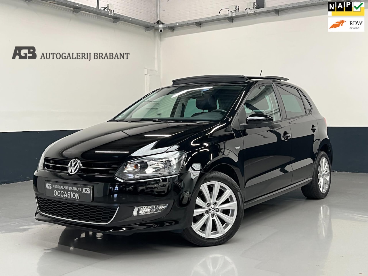 Volkswagen Polo - 1.2 TSI Highline Pano/Cruise/Pdc/Carplay - AutoWereld.nl