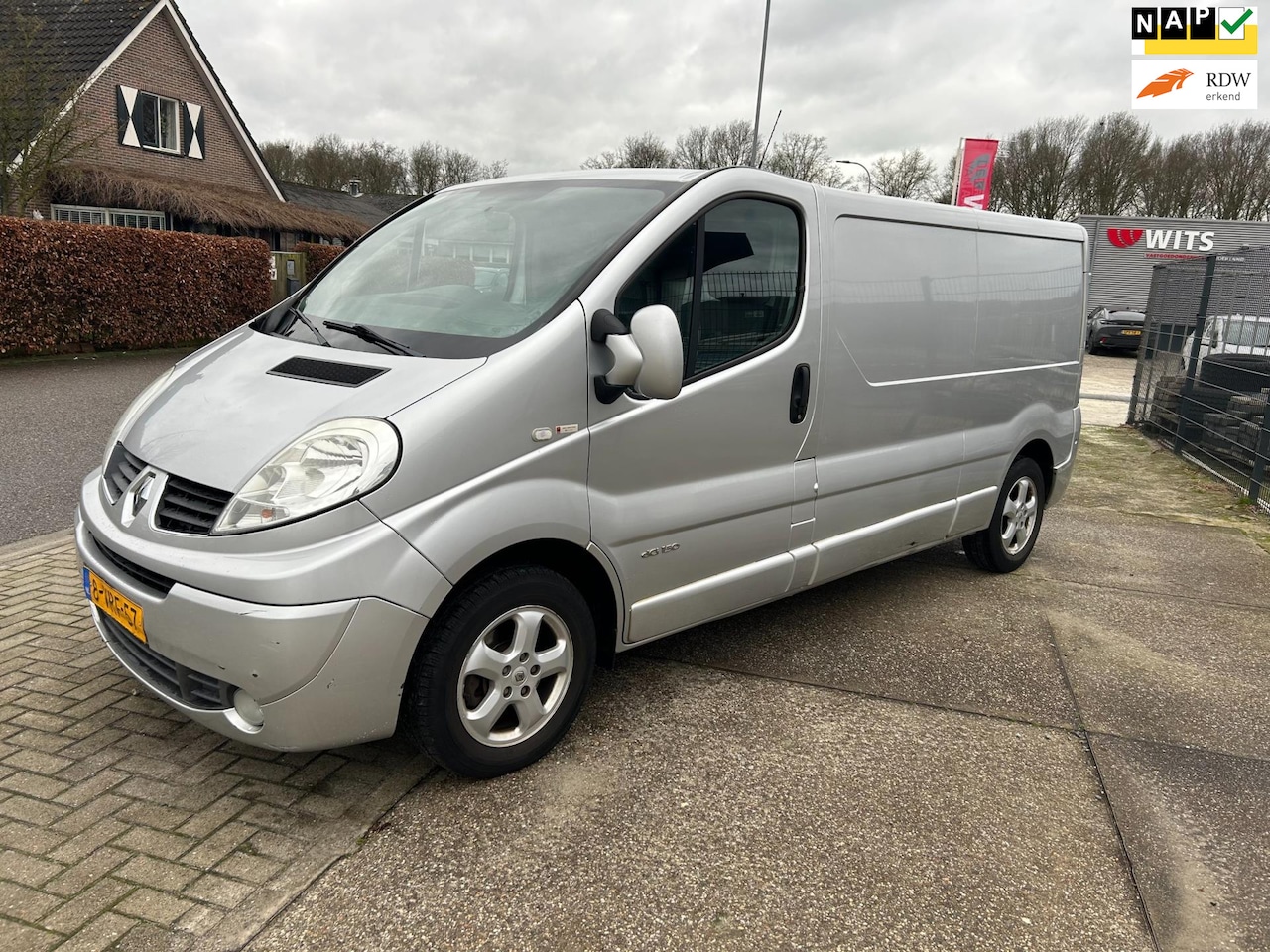 Renault Trafic - 2.5 dCi T29 L2H1 2.5 dCi T29 L2H1 - AutoWereld.nl