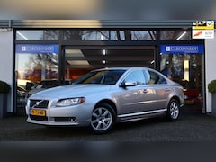 Volvo S80 - 2.5 T Momentum 200pk|PDC|Leder|Cruise|Automaat