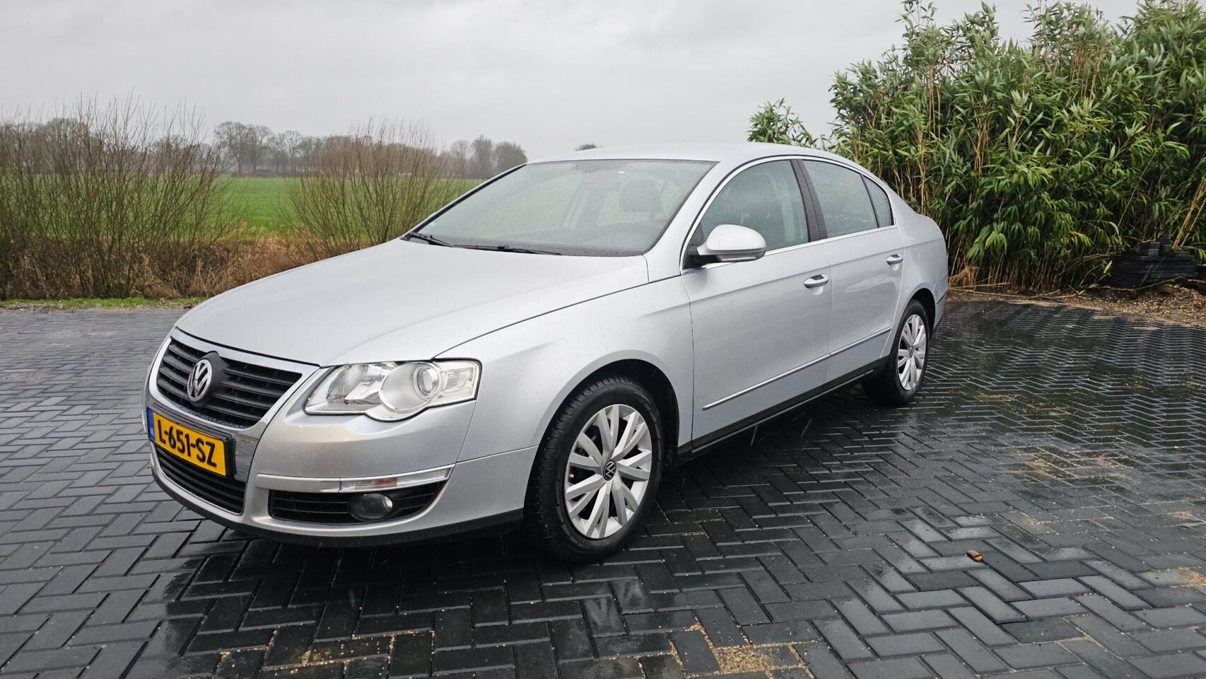 Volkswagen Passat - 2.0 FSI Trendline 2.0 FSI Trendline nieuwe APK! - AutoWereld.nl