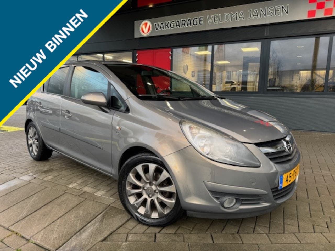 Opel Corsa - 1.2-16V 111 EDITION 5-DRS. + ARCO/LMV - AutoWereld.nl