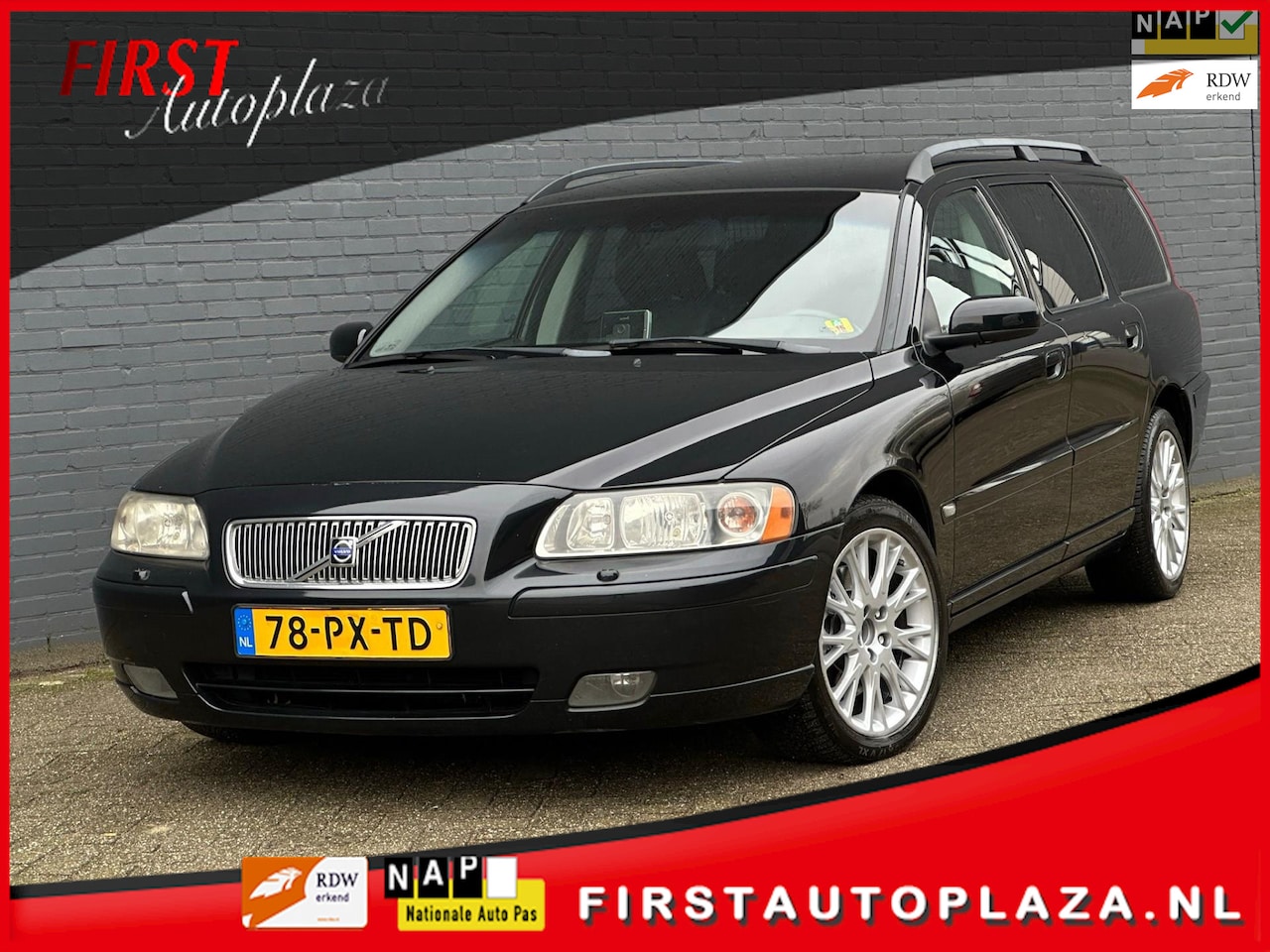 Volvo V70 - 2.5T Summum AUTOMAAT LEDER/NAVI/CRUISE/TREKHAAK | NETTE AUTO - AutoWereld.nl