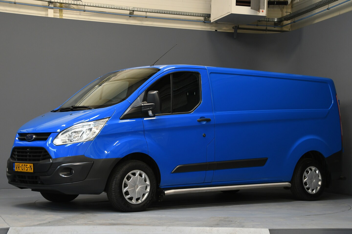 Ford Transit Custom - 290 2.2 TDCI L2H1 Trend AIRCO | MARGE | DAB - AutoWereld.nl